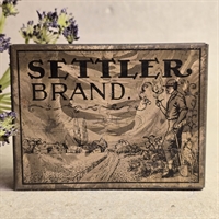 brunlig-metaldaase-golden-flake-Cavendish-settlerbrand